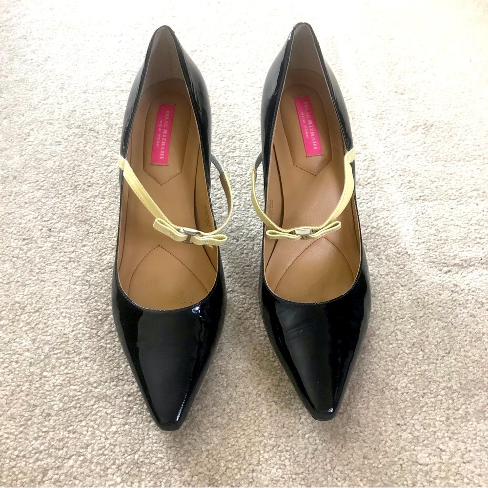 Isaac Mizrahi Isagalia Women’s 3 in Heel Pumps Black Size10 Ankle Yellow Bow EUC